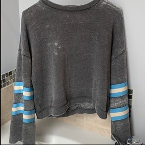 Vintage Havana Gray Sweater w/ Flared Sleeves